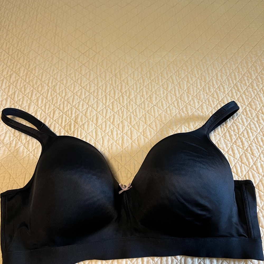 Cacique Black Bra 42D